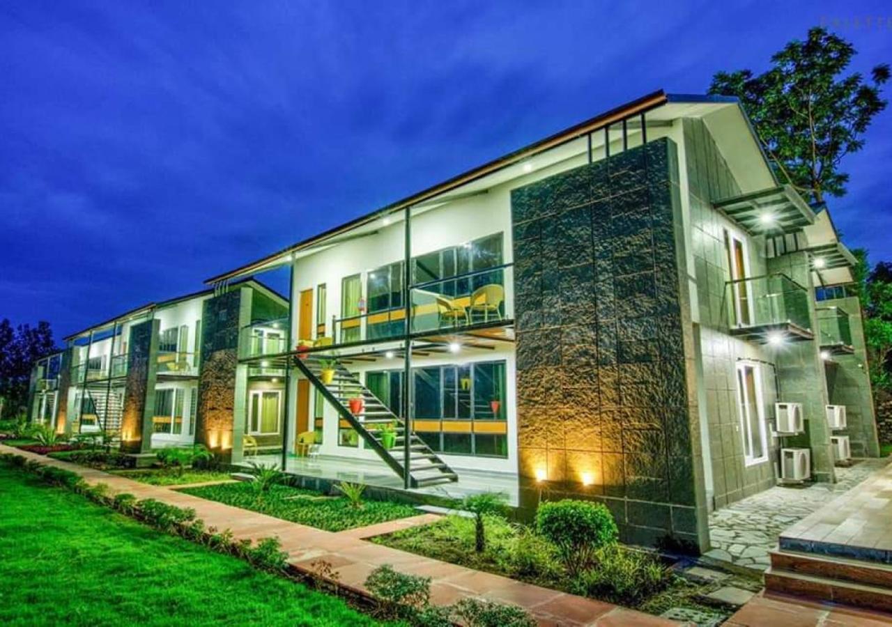 The Cloyster Resort And Spa رامناجار المظهر الخارجي الصورة